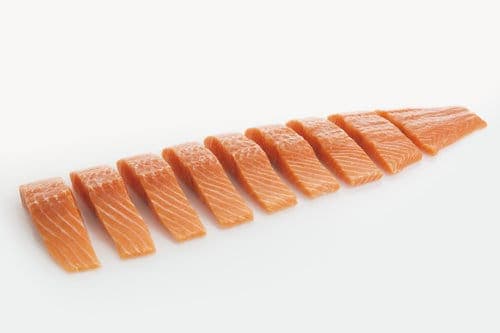 Fersk laksefilet rik på omega-3 fettsyrer – en av de sunneste fiskene du kan spise